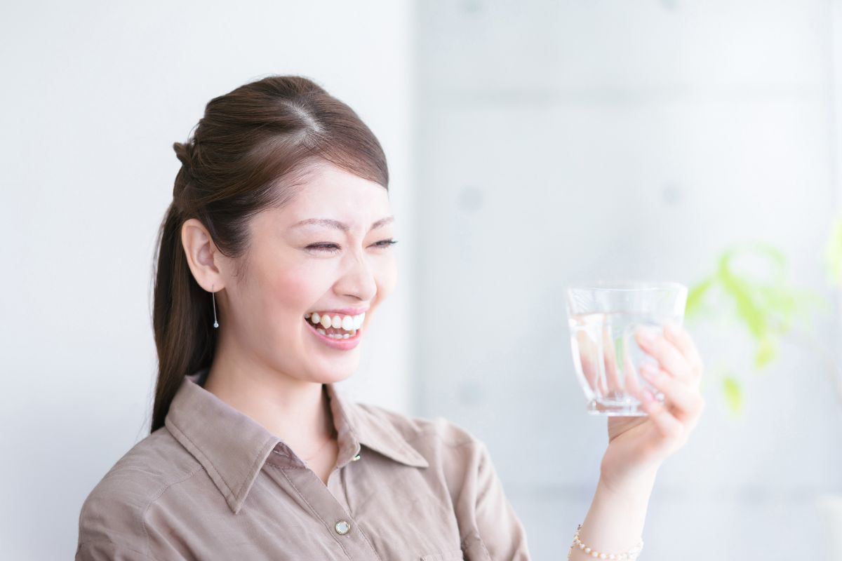 How Seltzer Water Affects Your Teeth