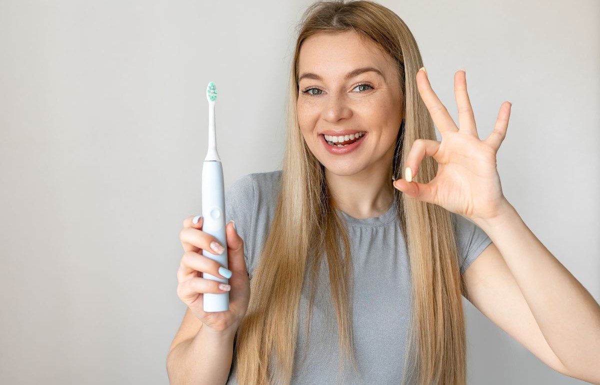 3 Ways to Brush Your Teeth Better 3 Ways to Brush Your Teeth Better
